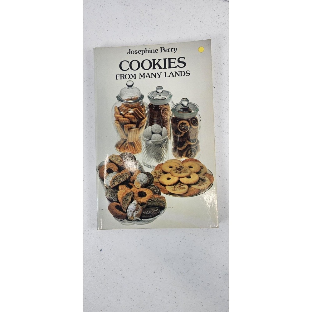 Vintage Cookies From Many Lands Cookbook Josephine‎ Perry 1972 Dover Edition
